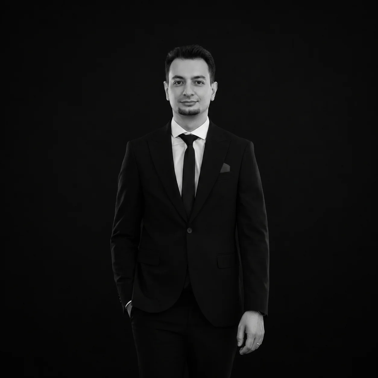 Hüseyin Yıldız - Dijital Pazarlama Uzmanı ve Art Direktör